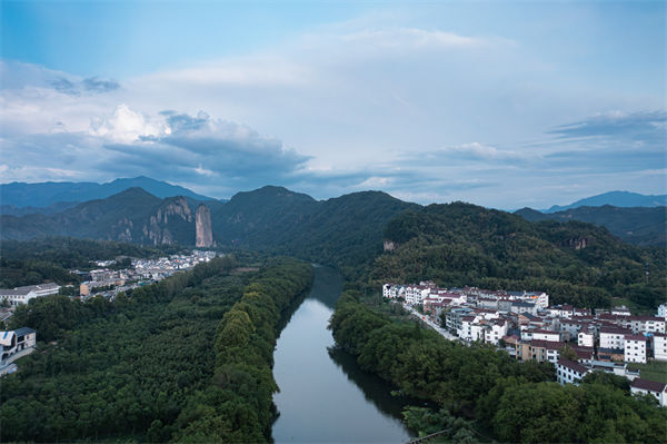 麗水戰(zhàn)略咨詢公司如何為企業(yè)規(guī)劃長(zhǎng)遠(yuǎn)藍(lán)圖？