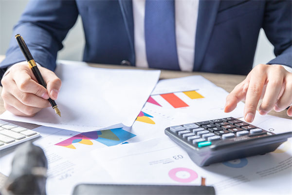 預算總超支卻無對策，企業(yè)預算管理如何精準控成本？