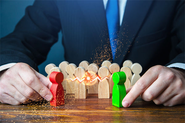 新老業(yè)務(wù)沖突不斷，企業(yè)戰(zhàn)略管理如何平衡布局？